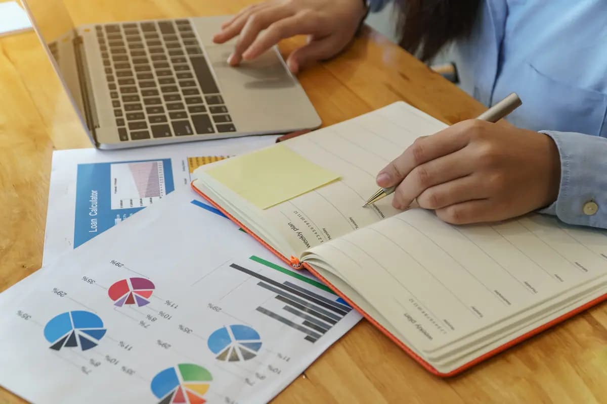 2. Kumpulan Data yang Relevan